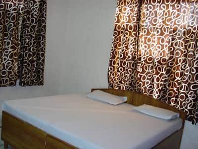 Aggarwal Guest House, Gurgaon 4